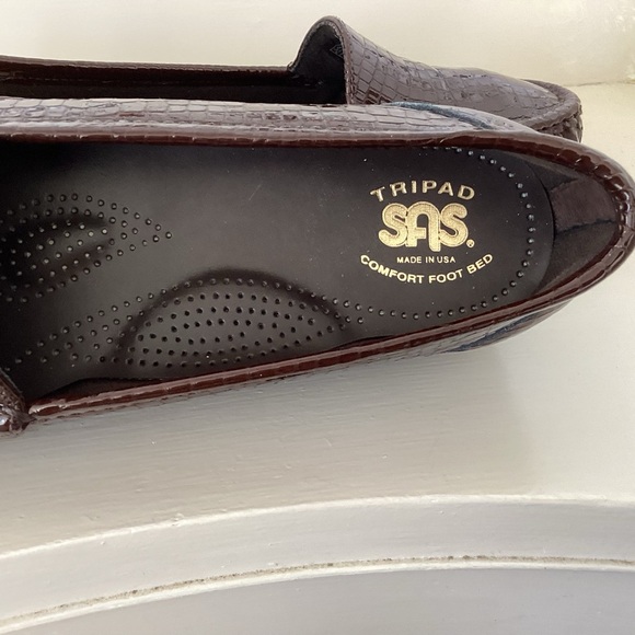 SAS Brown Croc Embossed Patent Leather Simplify Tripad Slip On Loafer EUC 9.5 W - Picture 7 of 10